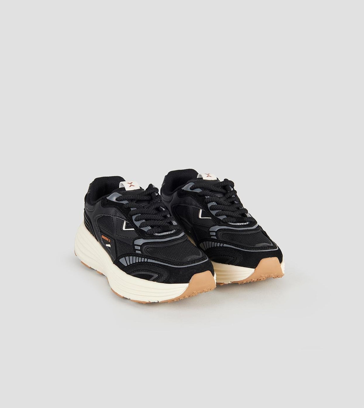Sneakers Alexander Smith X "Storm Woman" donna