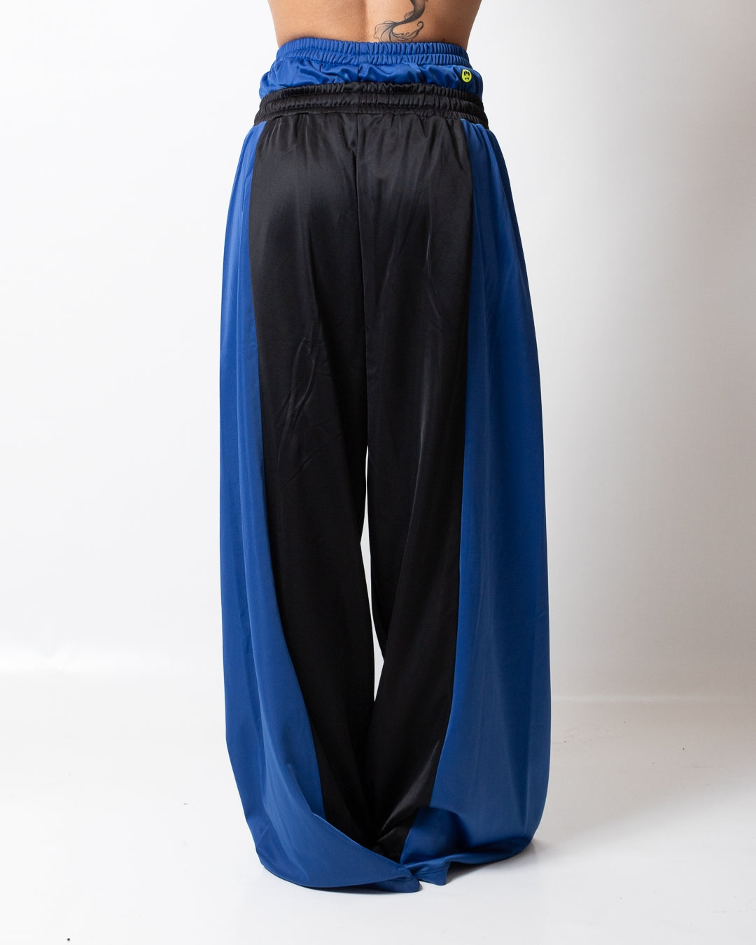 Pantalone Barrow a zampa in nylon donna