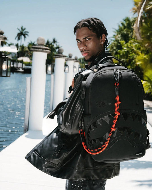 Zaino Sprayground nero Shark central kyushu mountain dlxsv backpack