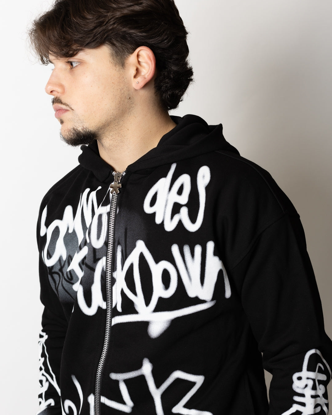 Felpa Comme des Fuckdown fullzip con cappuccio e stampa spray uomo
