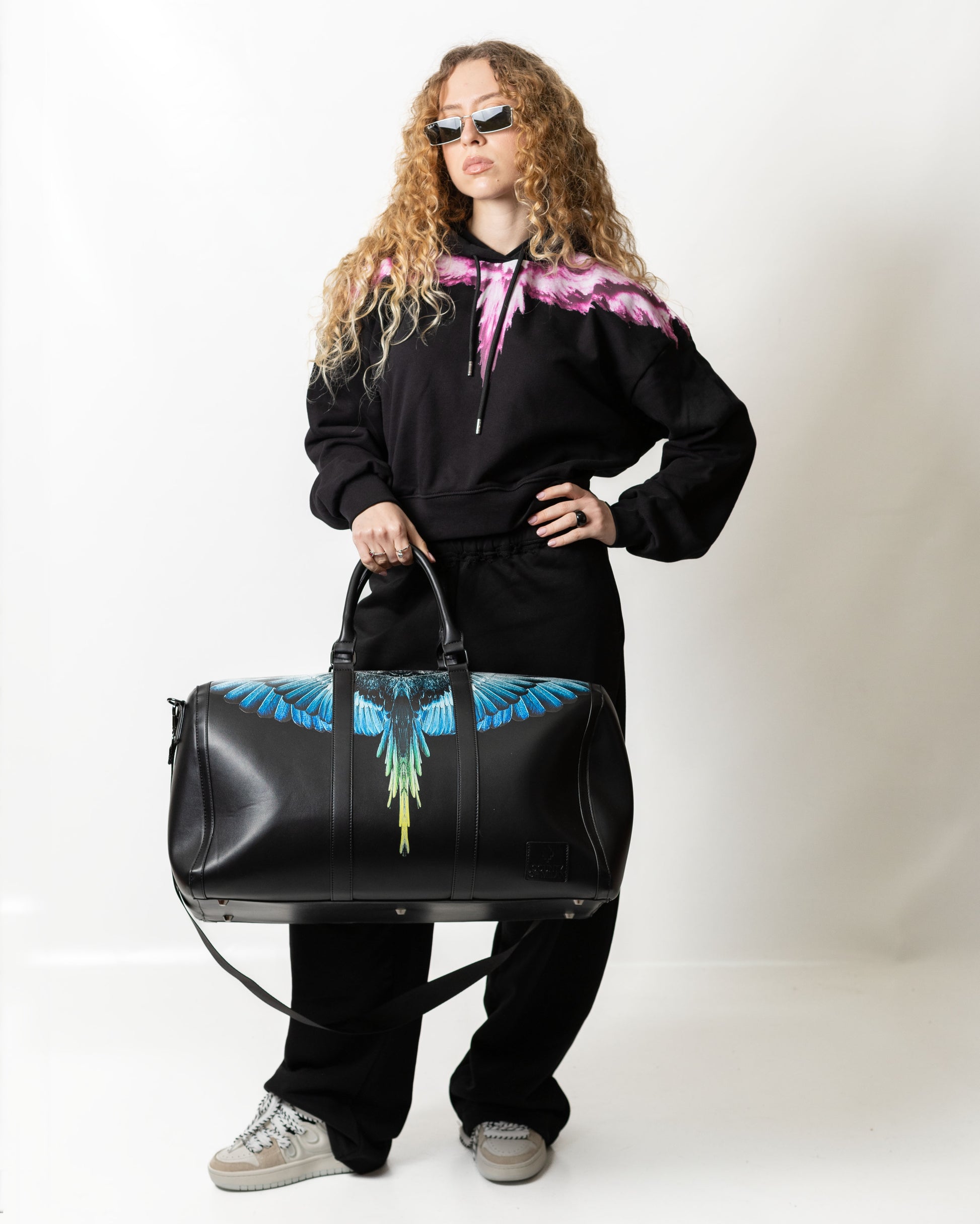 Borsone Marcelo Burlon in ecopelle "Icon Wings Royal" logato