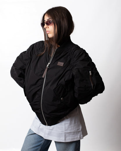 Giubbotto Moschino modello bomber con patch logata