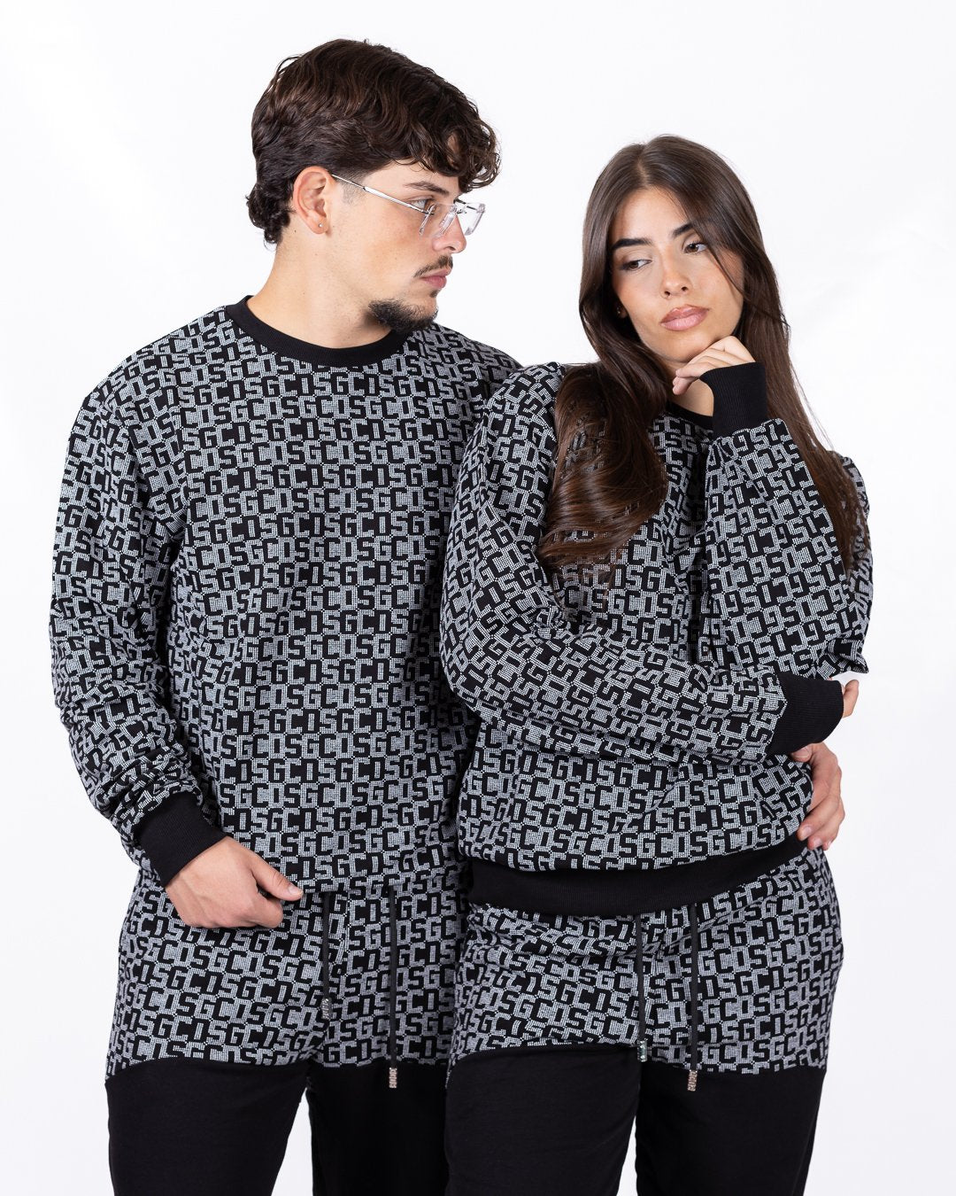 Felpa GCDS girocollo "Logo Monogram All-over"