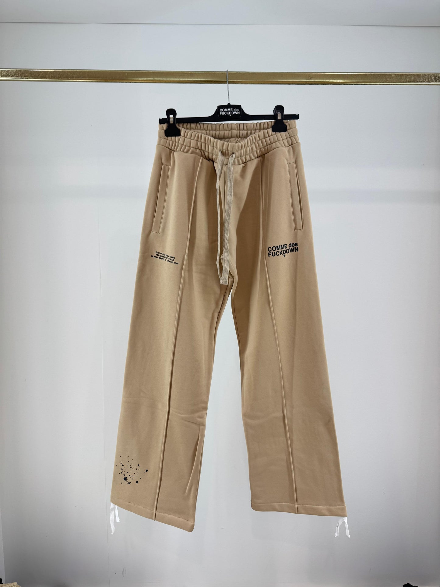 Pantalone Comme des Fuckdown in felpa con nervature e stampa uomo