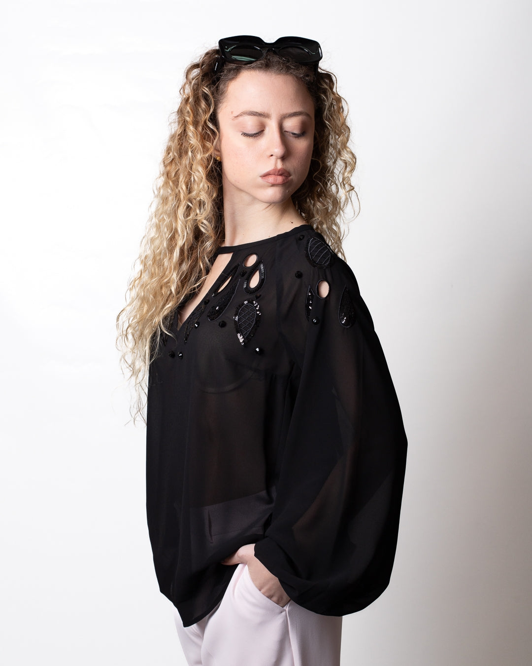 Blusa Nenette con ricami e dettagli cut-out donna