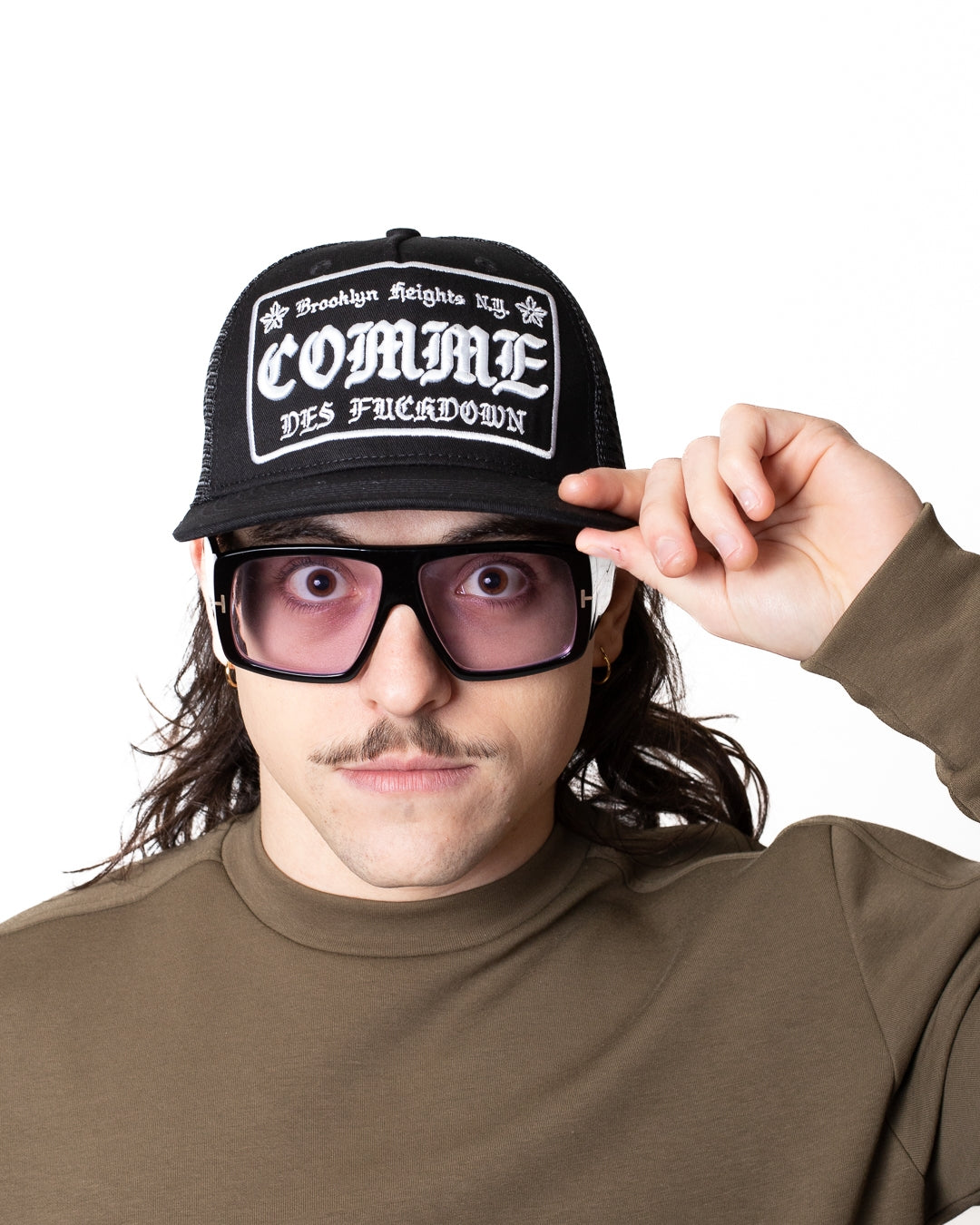 Cappello Comme des Fuckdown in rete con ricamo