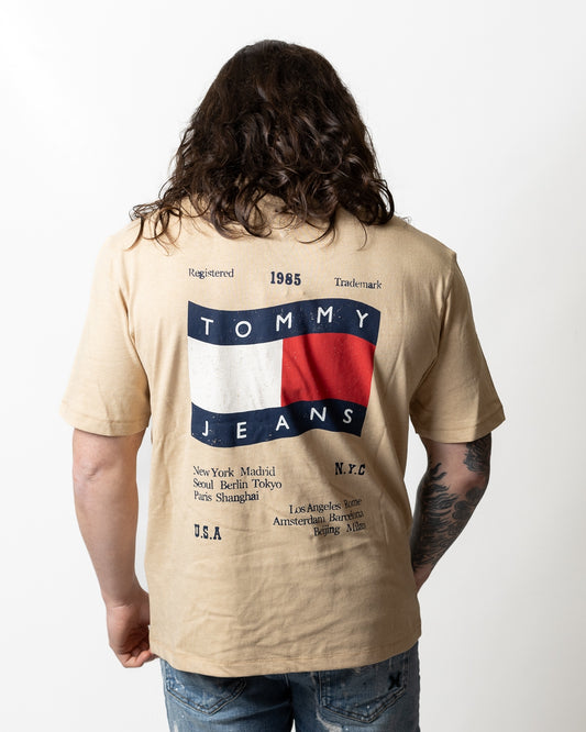T-Shirt Tommy Jeans "Waving Flag" uomo