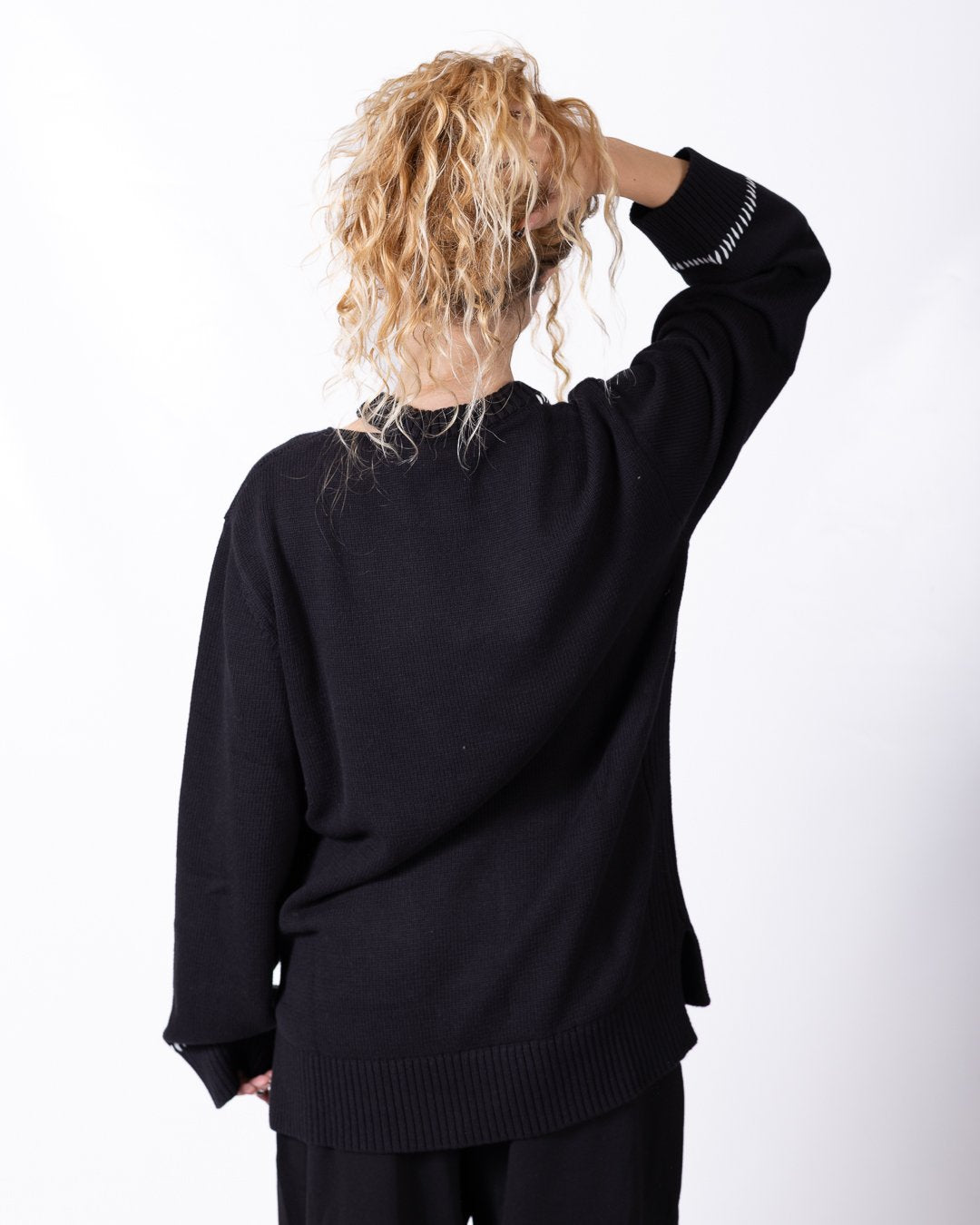 Maglia Karl Lagerfeld Jeans girocollo con ricami a contarsto