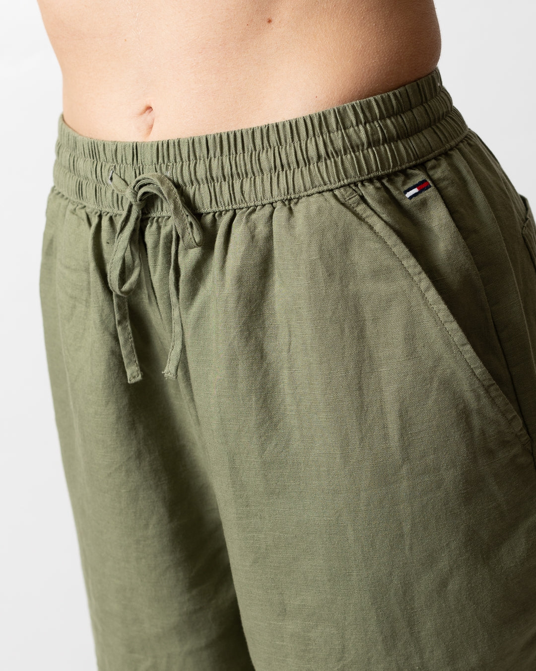 Pantalone Tommy Jeans svasato in misto lino donna