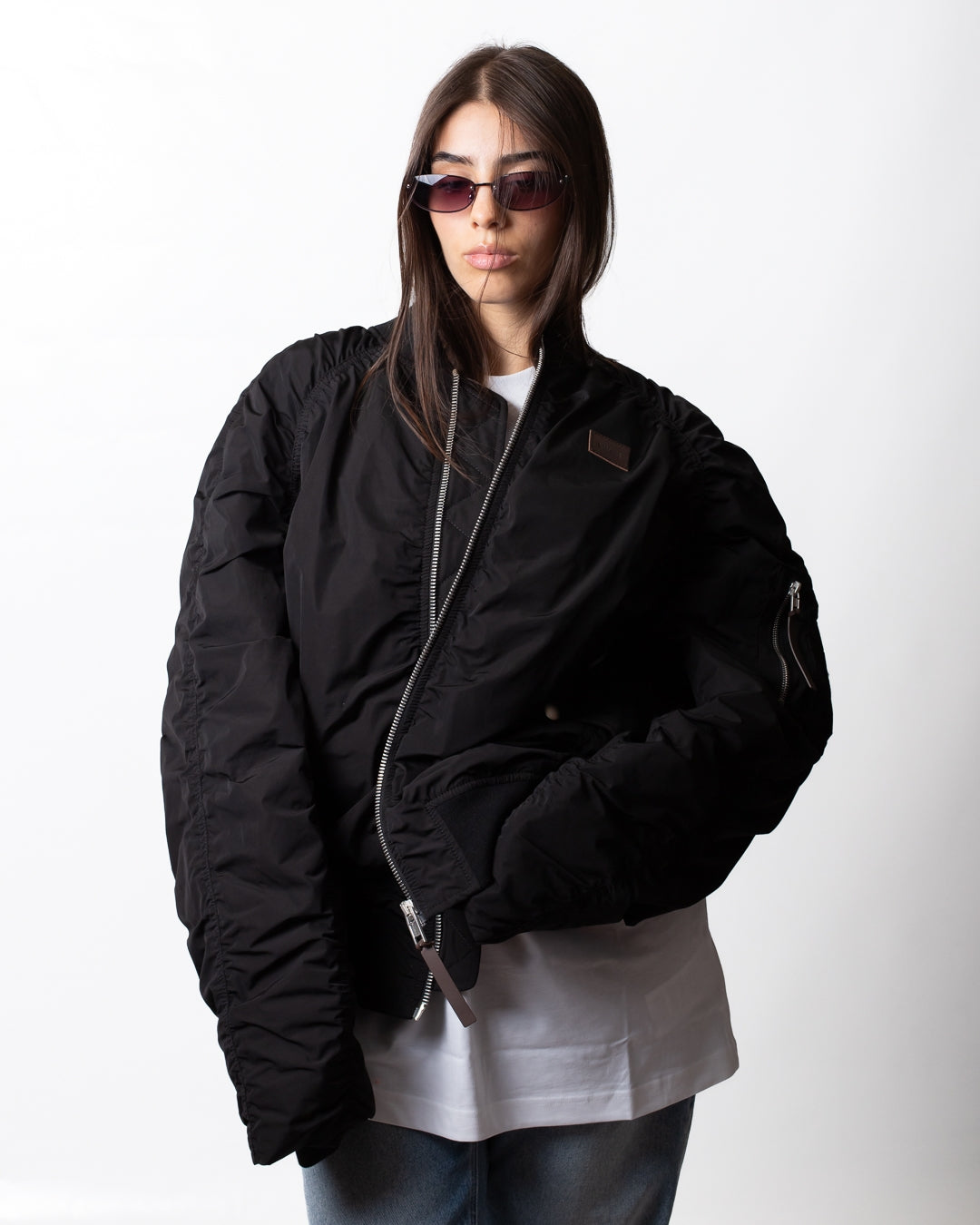 Giubbotto Moschino modello bomber con patch logata