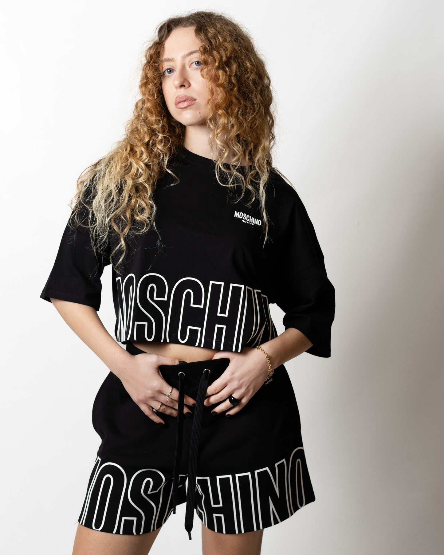 T-Shirt Moschino Active cropped logata donna