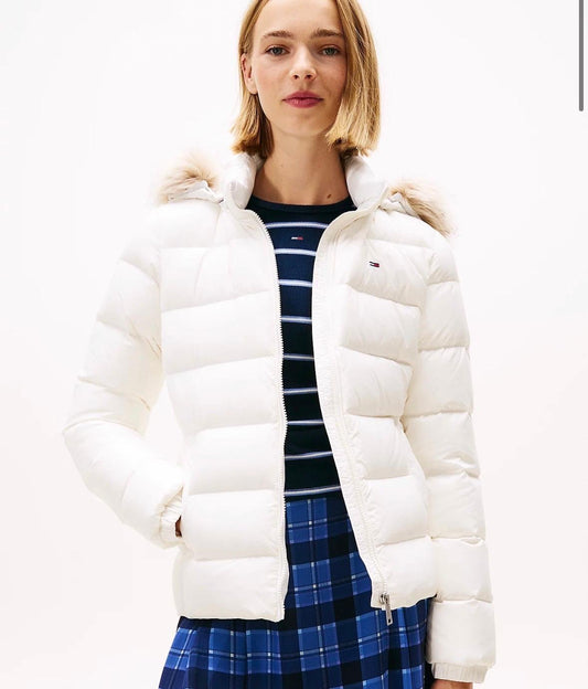 Giubbotto Tommy Jeans con ecopelliccia e cappuccio staccabile