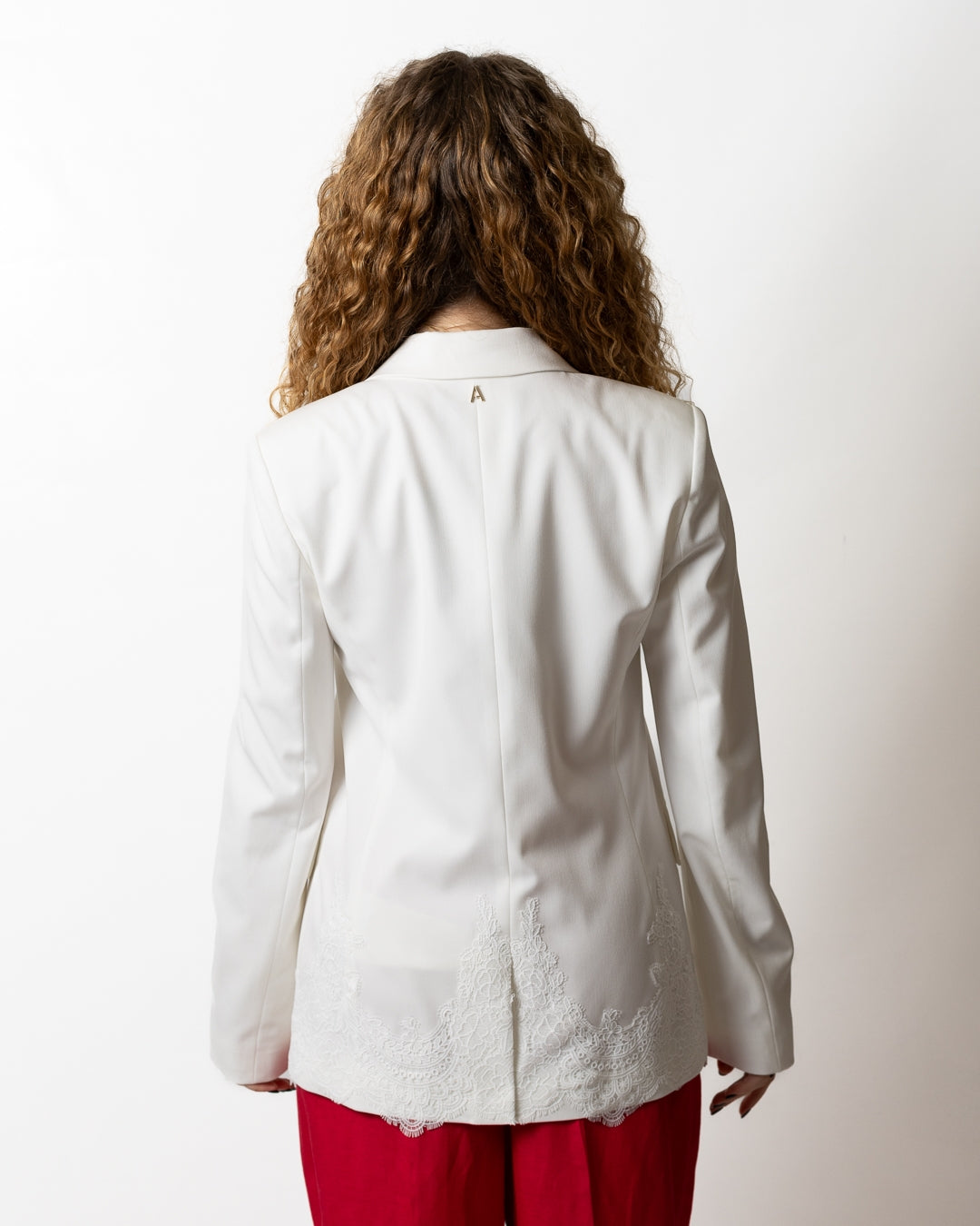 Giacca blazer Twinset Actitude monopetto con ricami in pizzo donna