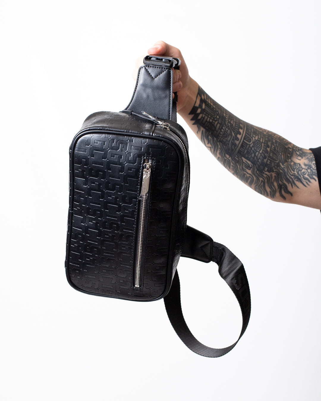 Tracolla GCDS in pelle con logo all-over