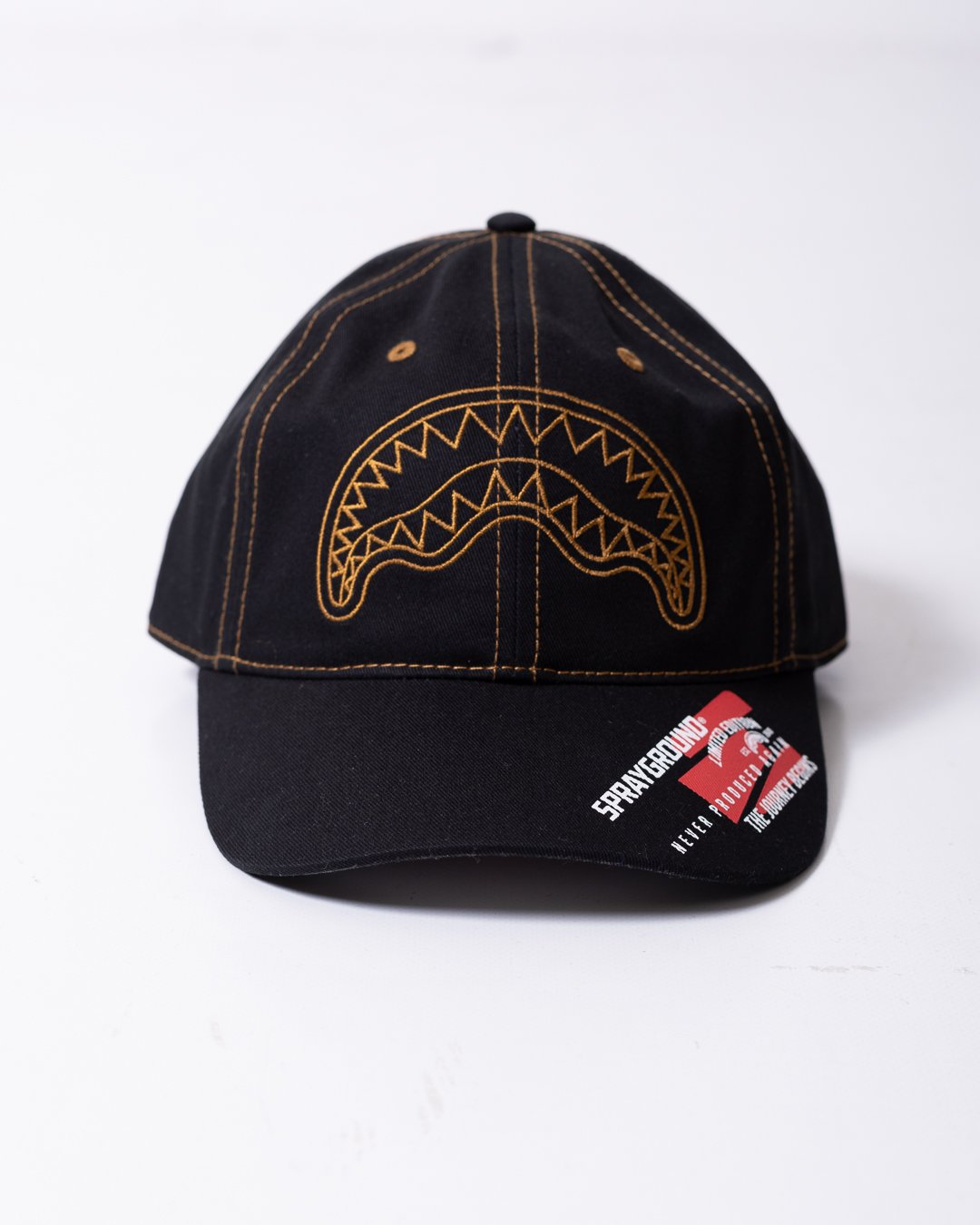 Cappello Sprayground con visiera, logo ricamato a contrasto e logo stampato