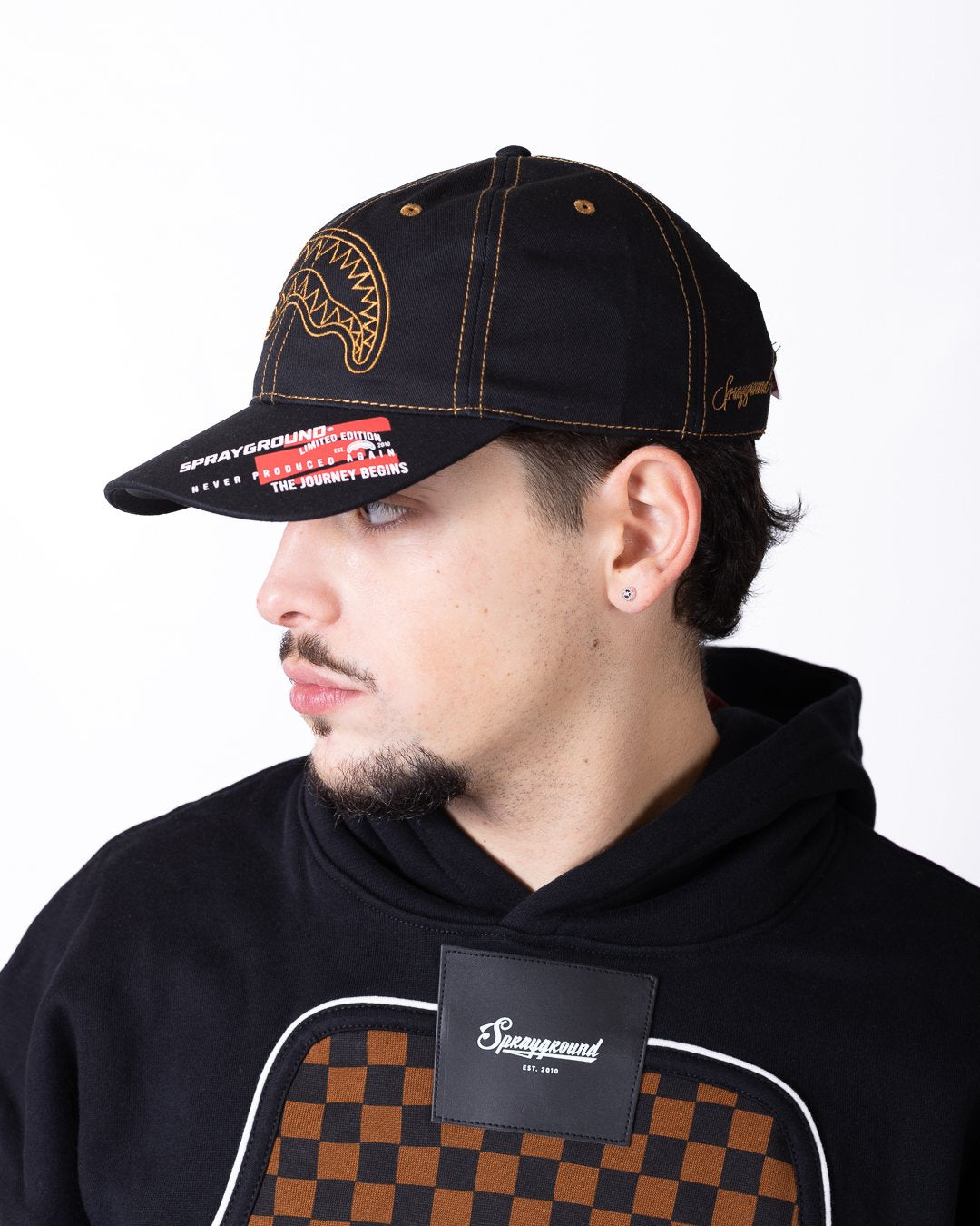 Cappello Sprayground con visiera, logo ricamato a contrasto e logo stampato