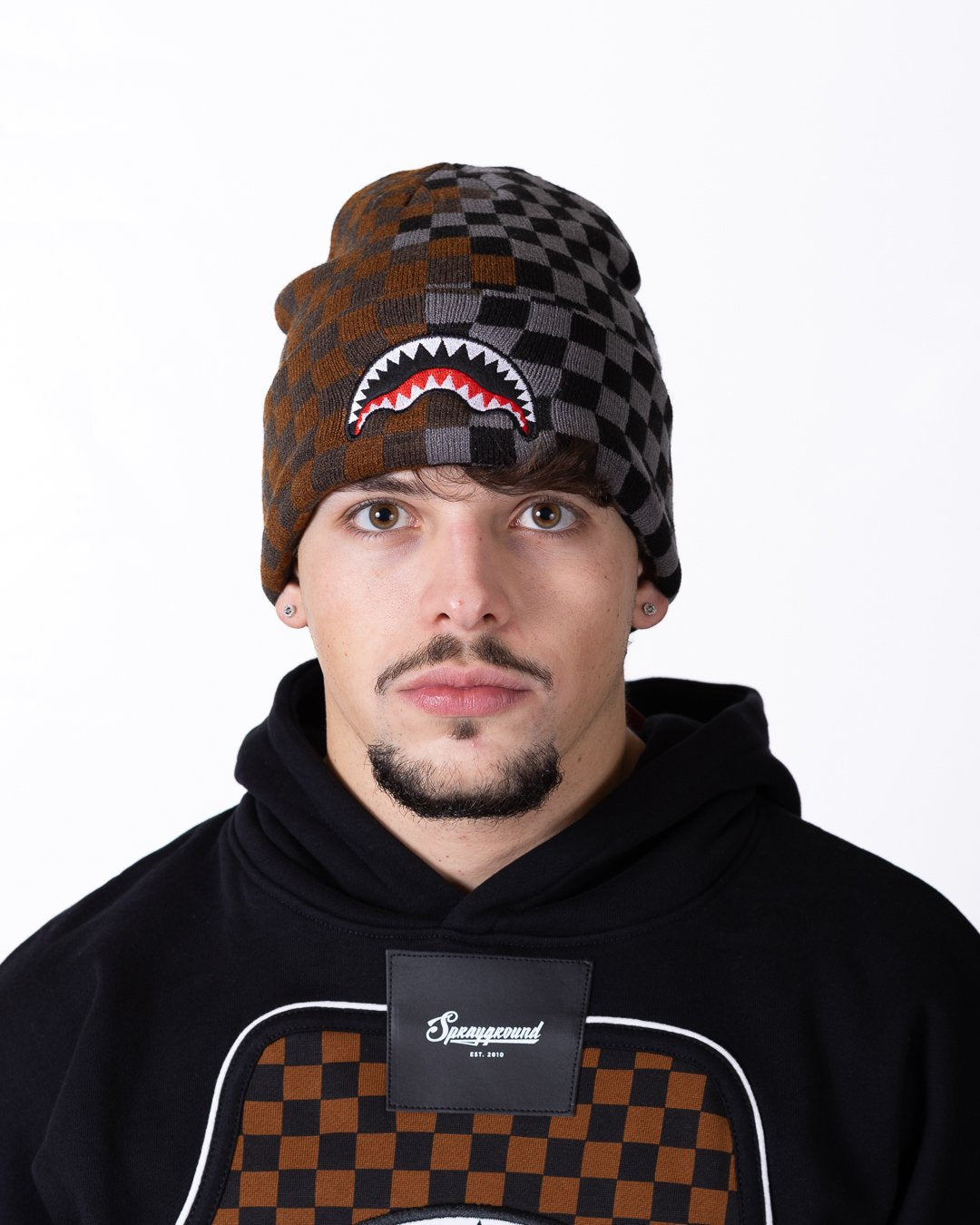 Cappello Sprayground con iconico logo ricamato e double check