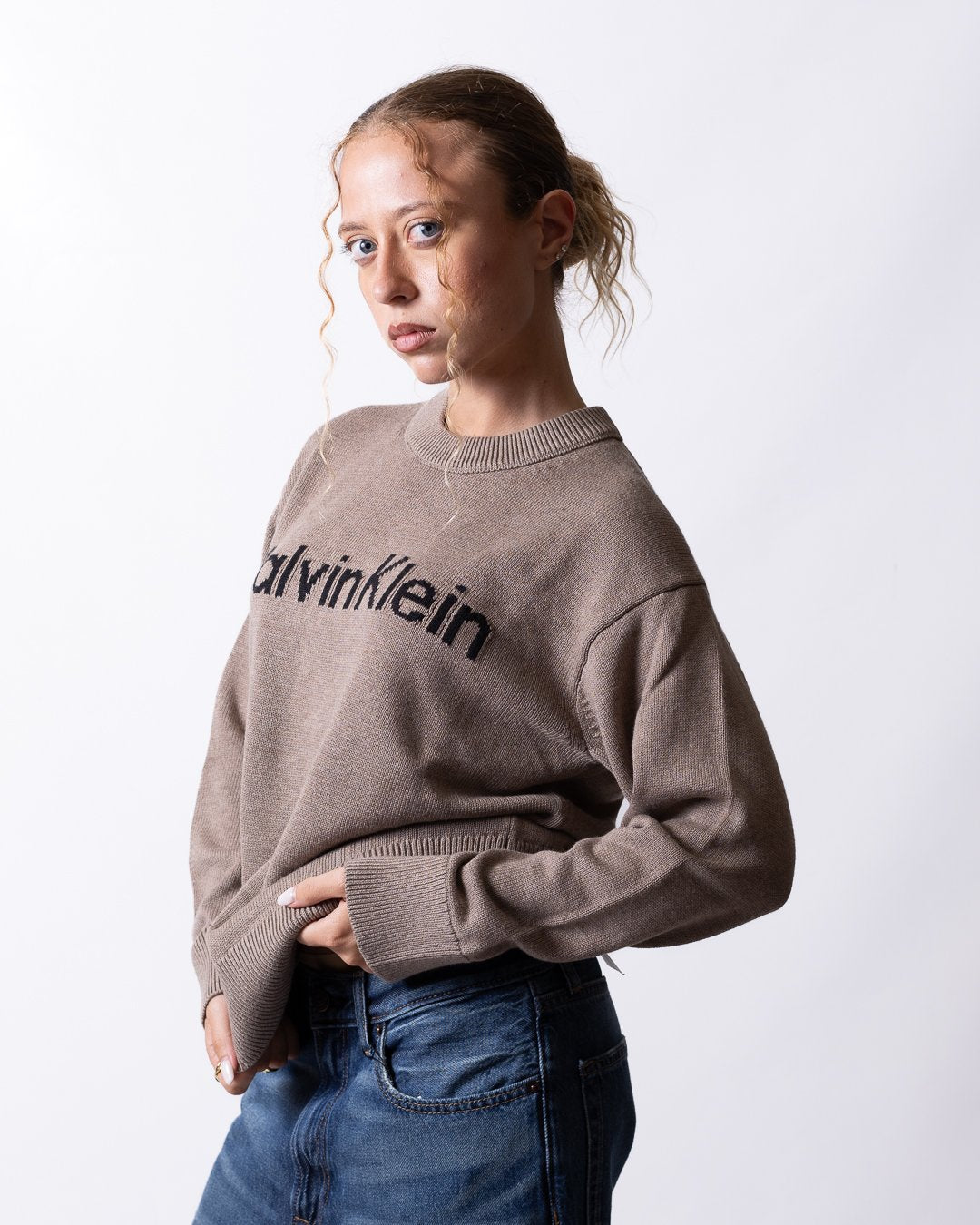 Maglia Calvin Klein girocollo con logo jacquard donna