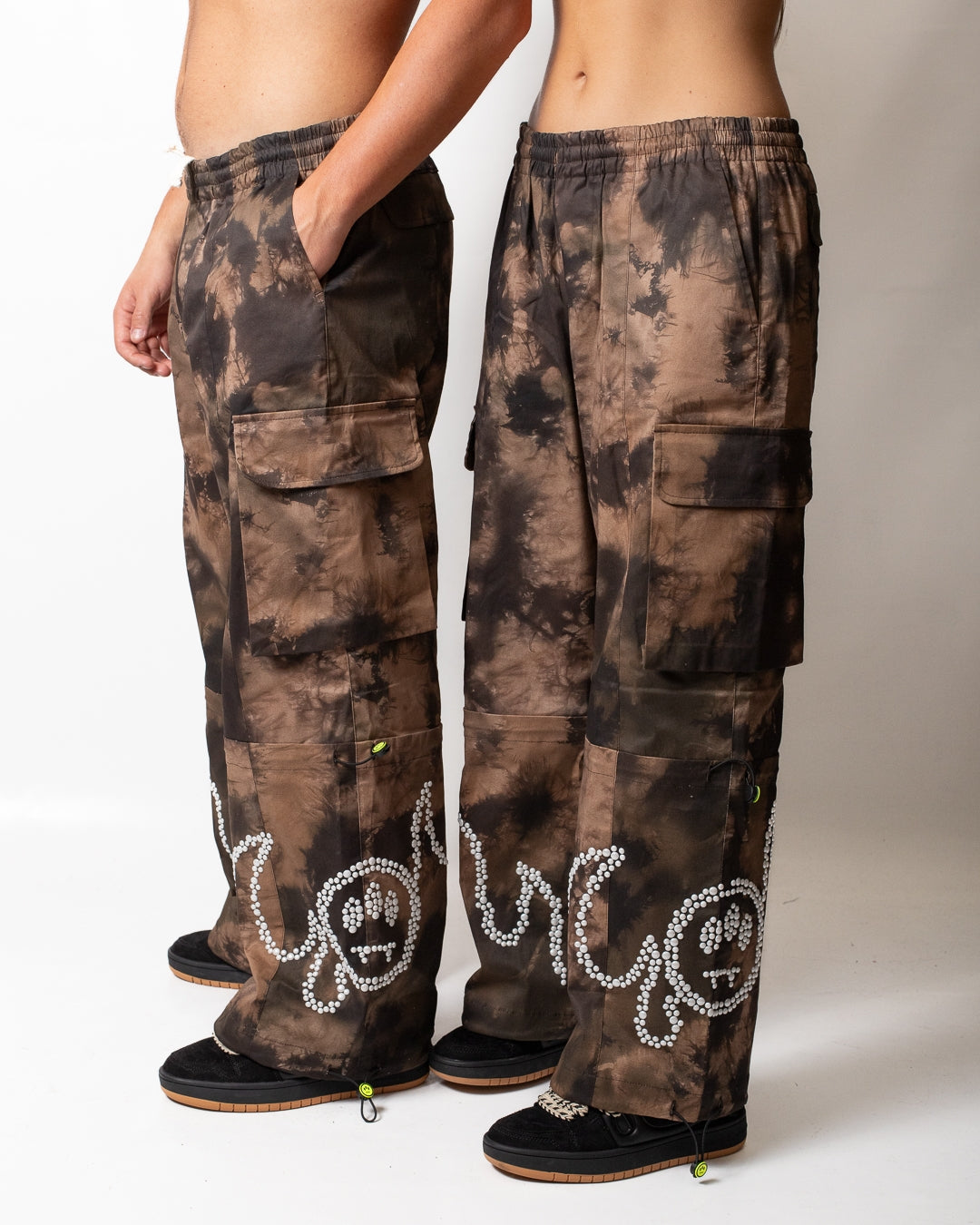 Pantalone Barrow cargo con borchie
