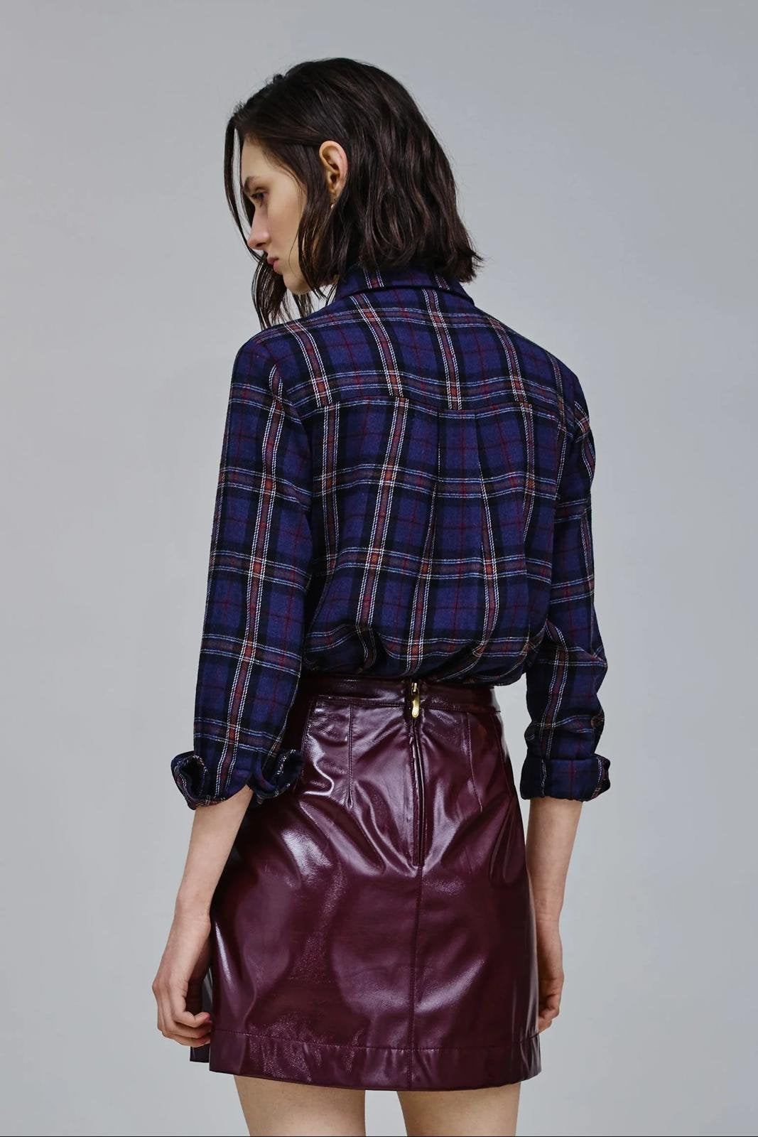 Camicia Nenette con motivo a quadri, pietre e bottoni decorativi