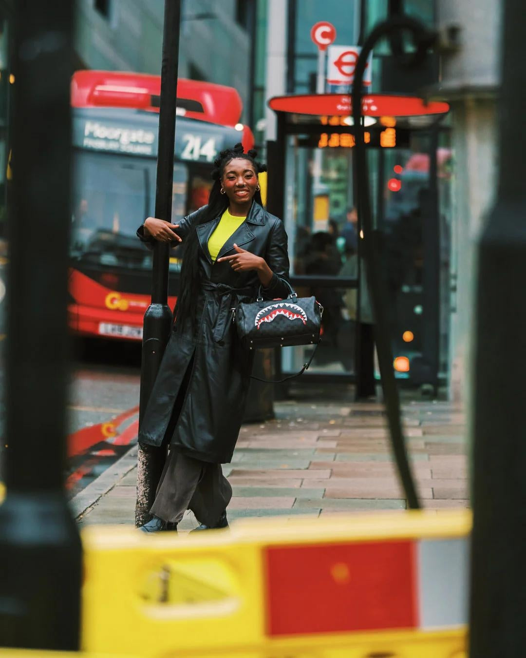 Borsa Sprayground nero "SCRIBBLE SHARK MINI DUFFLE"