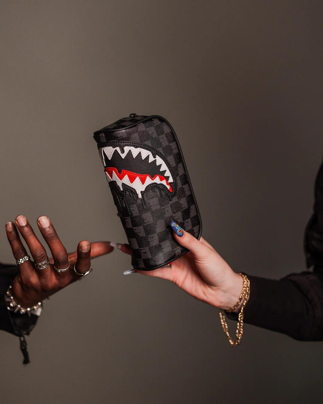Pochette Sprayground nero Dripping sharks in paris  pencil pouch