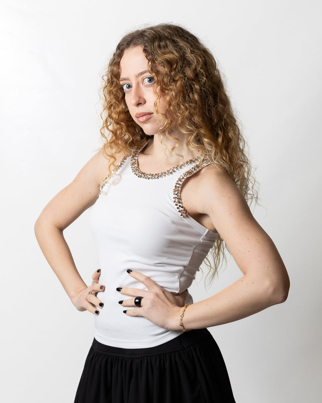 Canotta Richmond X in costina con gioielli donna