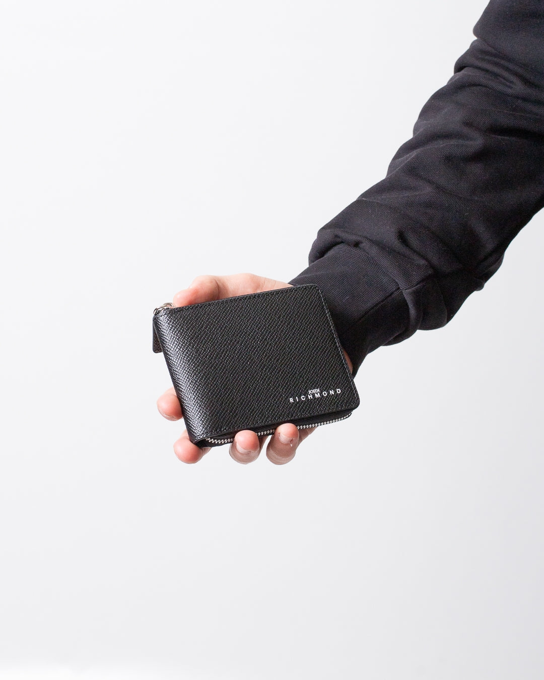 Portafogli John Richmond in pelle con zip logato