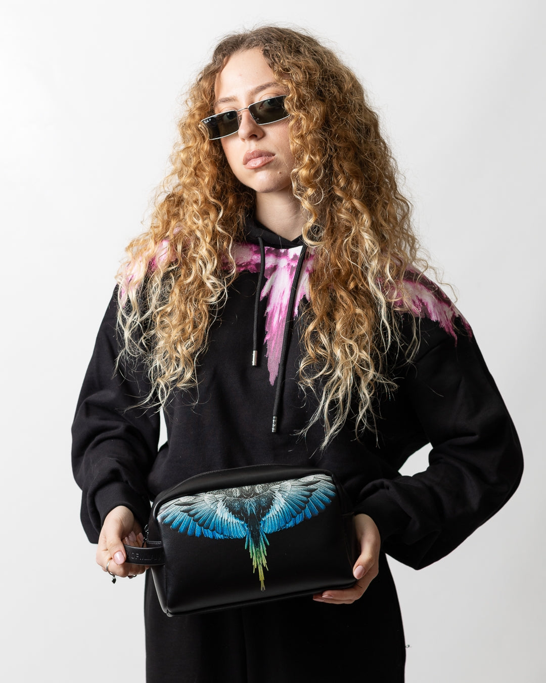 Pochette Marcelo Burlon in ecopelle "Icon Wings Royal" logato