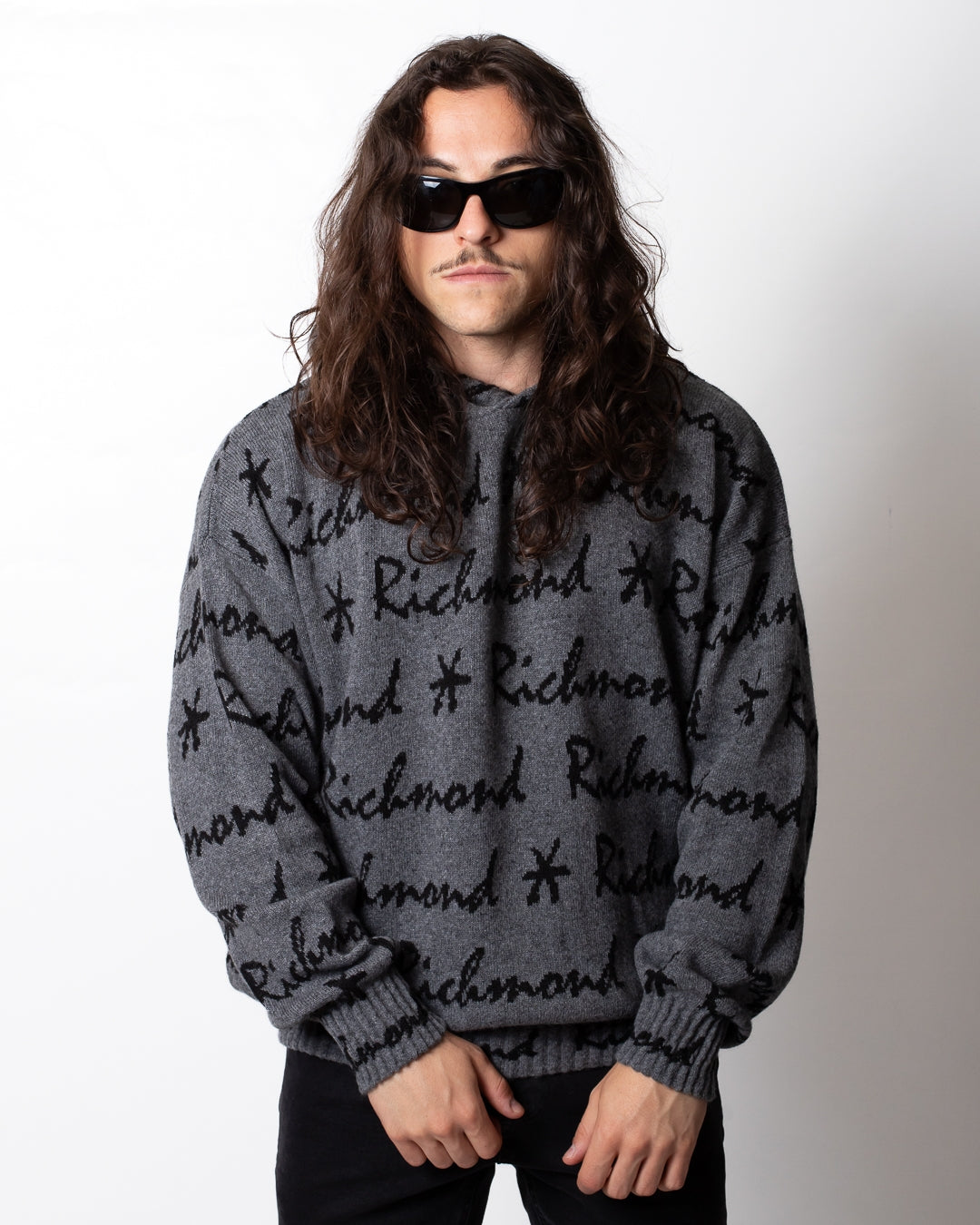 Maglia Richmond X con cappuccio e logo all-over uomo