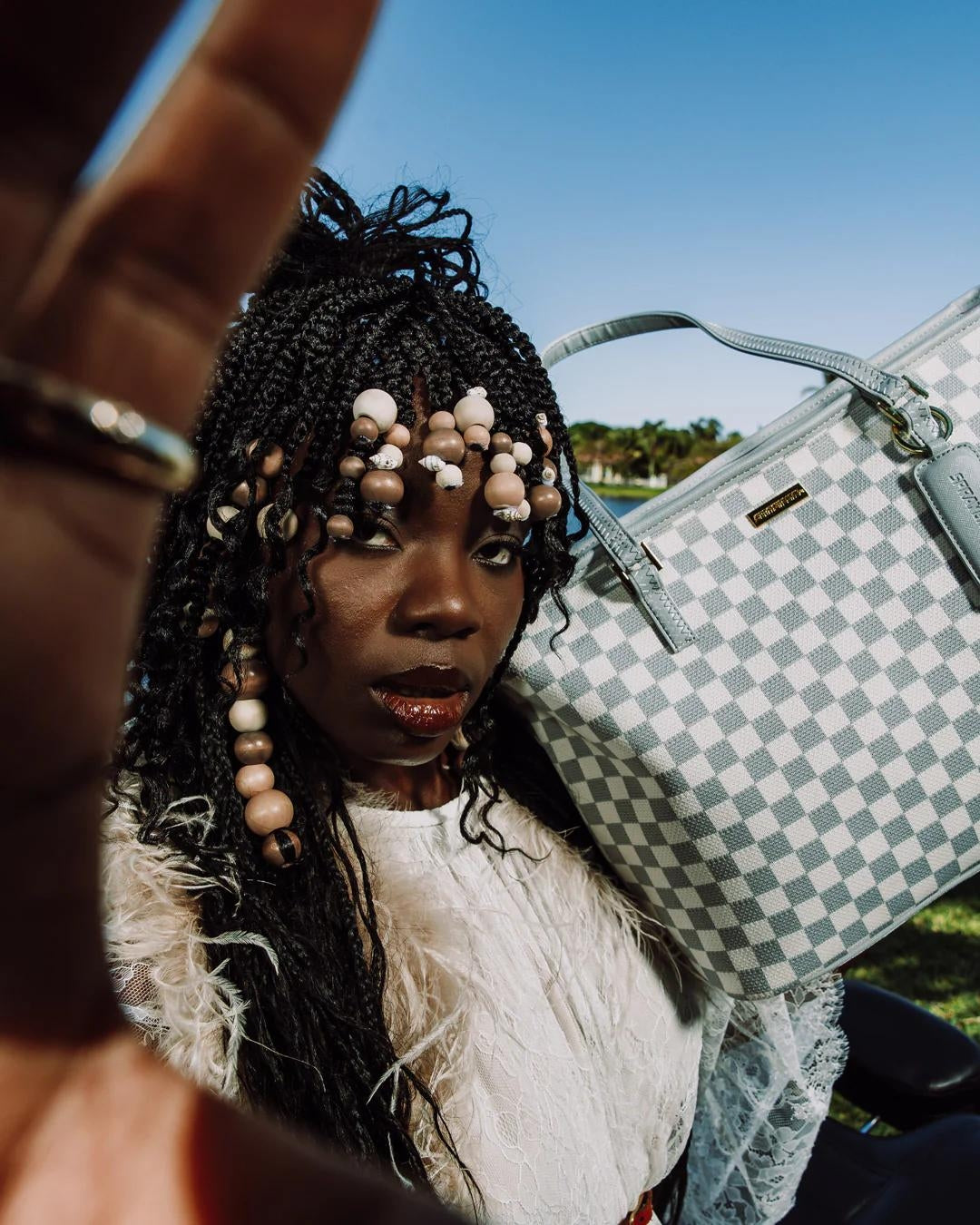 Borsa Sprayground bianco Knit sharks in paris in cream tote Borsa Sprayground bianco Knit sharks in paris in cream tote