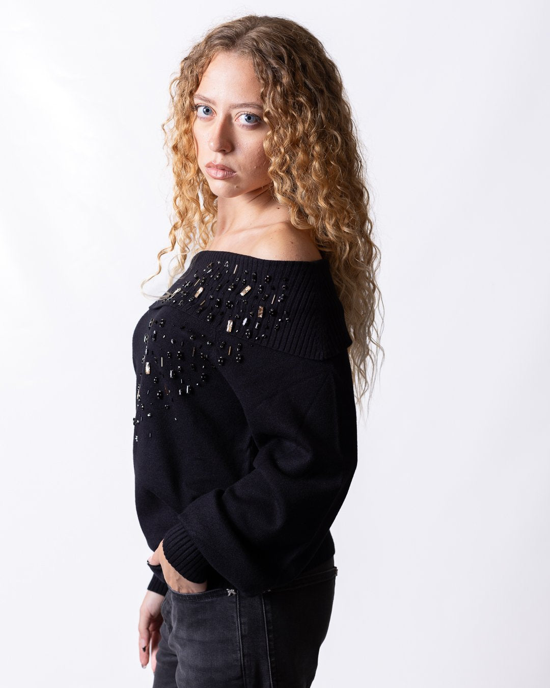 Maglia Twinset Actitude con scollo e pietre luminose
