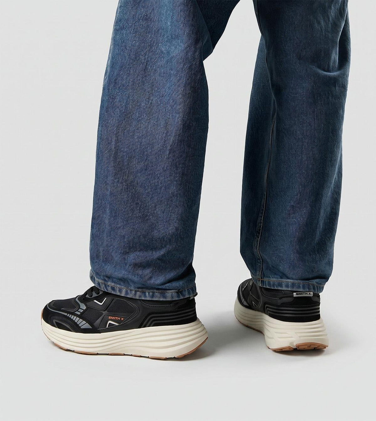 Sneakers Alexander Smith X "Storm Woman" donna