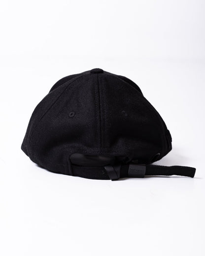Cappello Just Cavalli in lana ed ecopelle con visiera e logo in rilievo