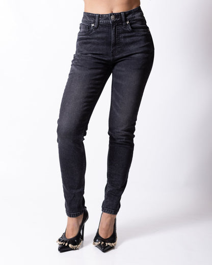 Jeans Richmond X con logo patch e dettagli metallici