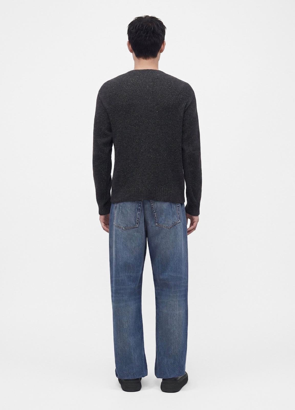 Maglia Moschino girocollo in misto lana "Logo Inside Out" uomo