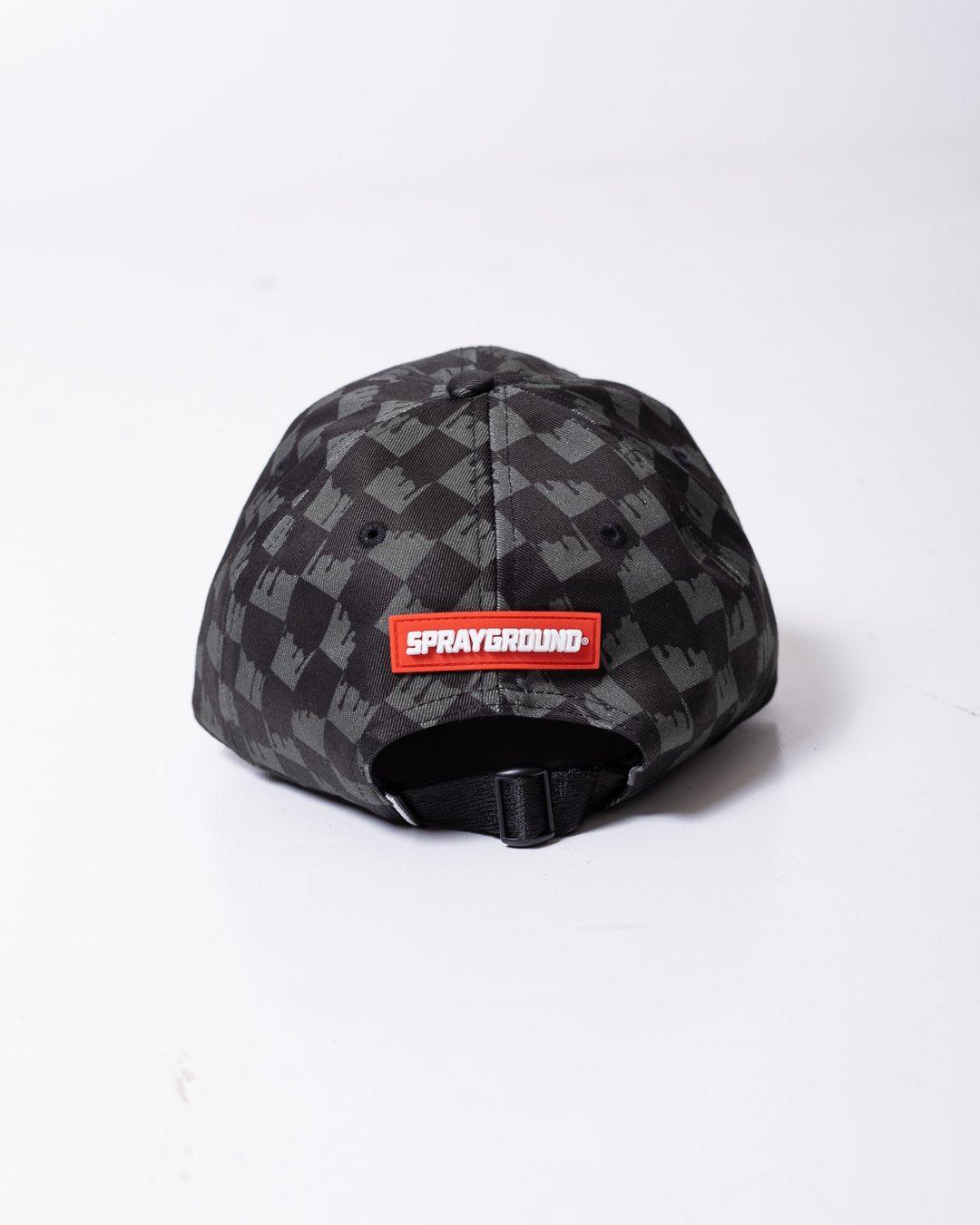 Cappello Sprayground con visiera e logo in pelle ricamato