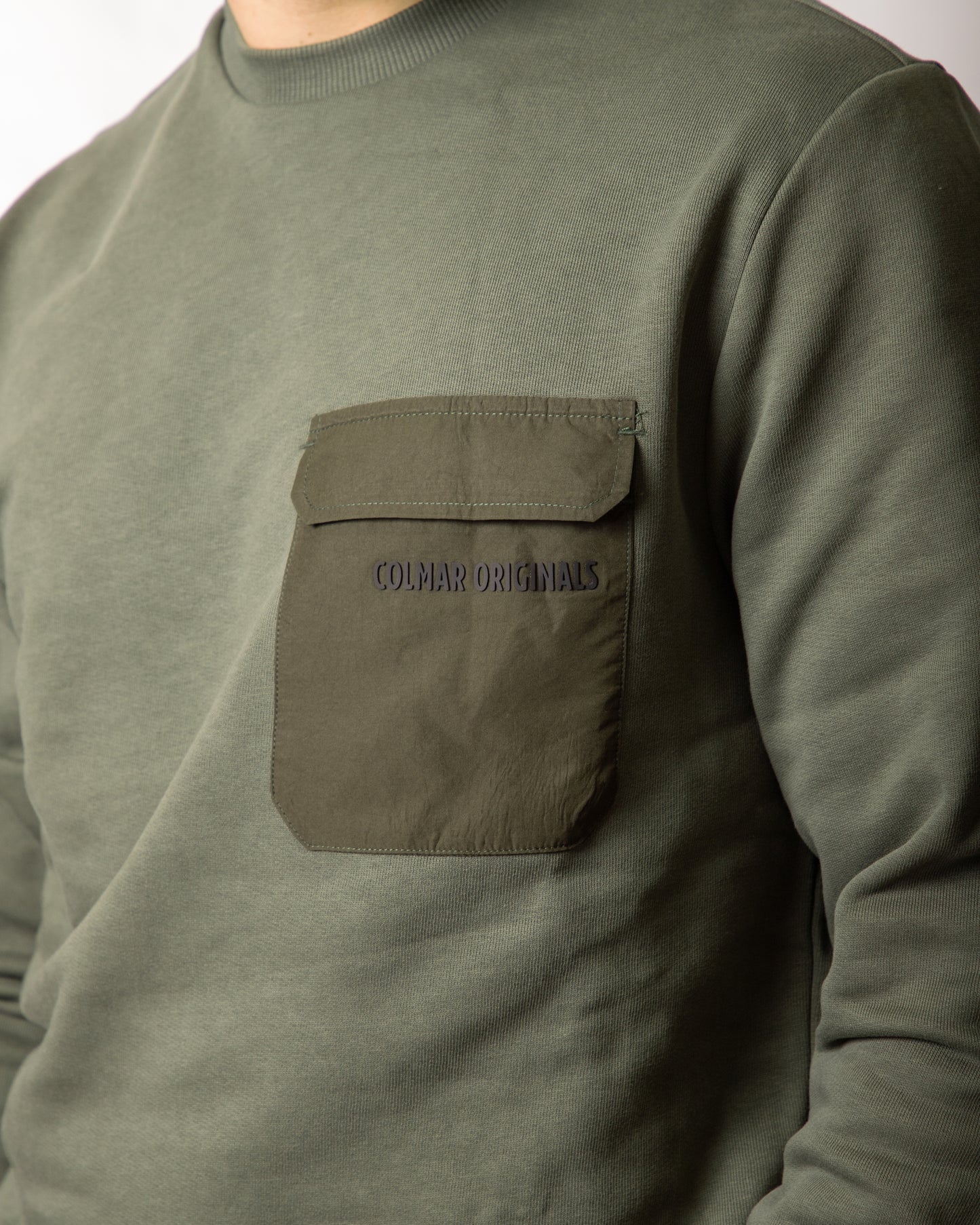 Felpa Colmar girocollo con tasca in nylon uomo