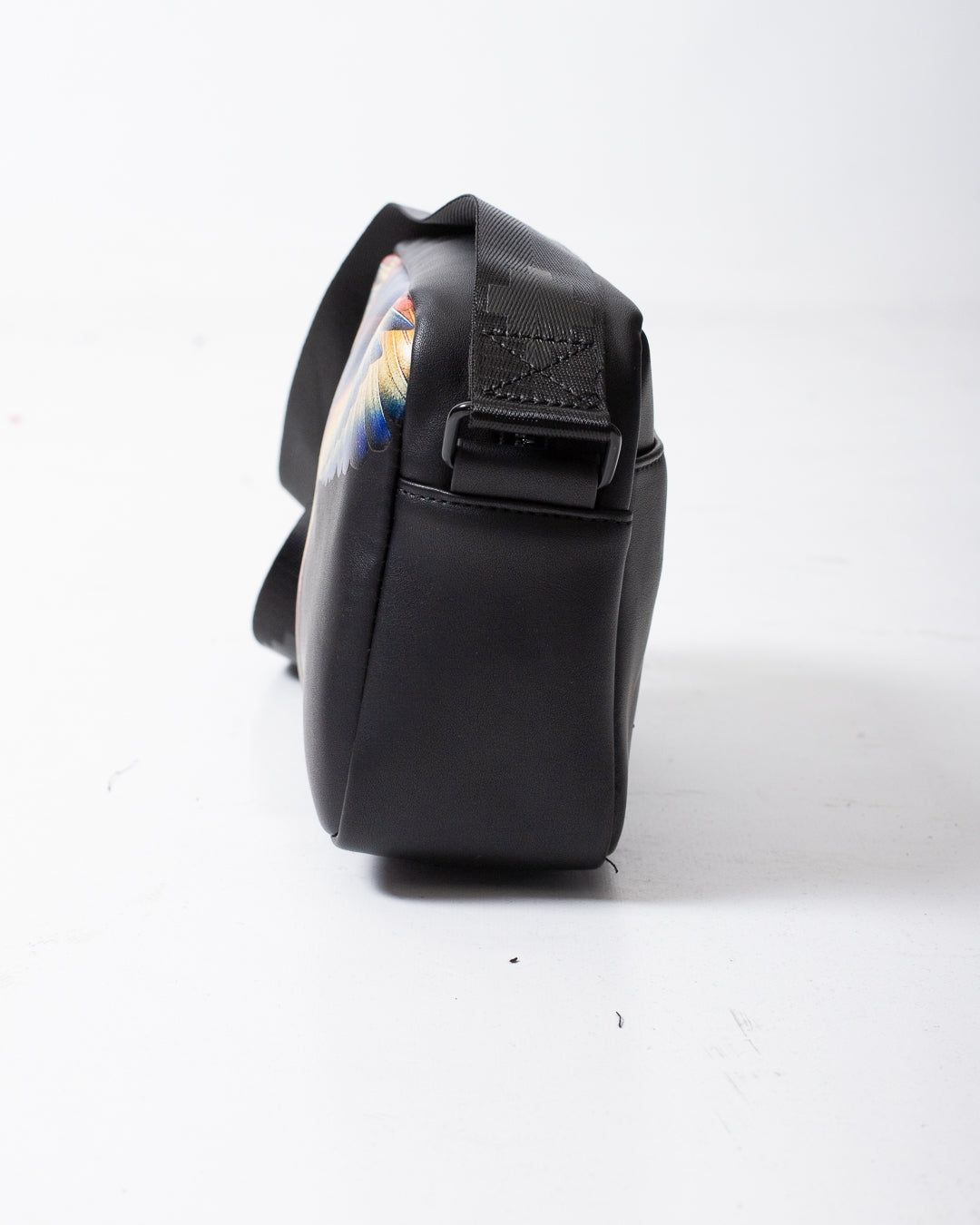 Borsa Marcelo Burlon in ecopelle con tracolla e logo wings colorfull