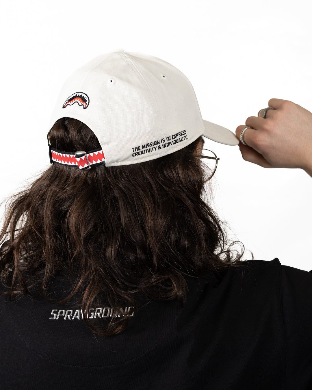 Cappello Sprayground con patch logata