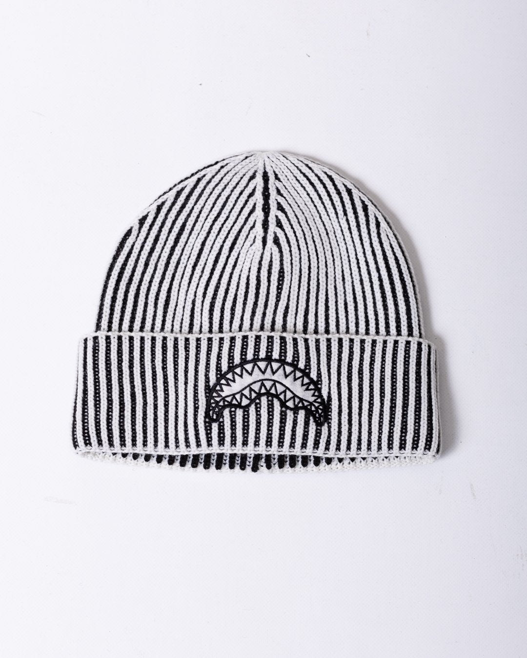 Cappello Sprayground con iconico logo ricamato