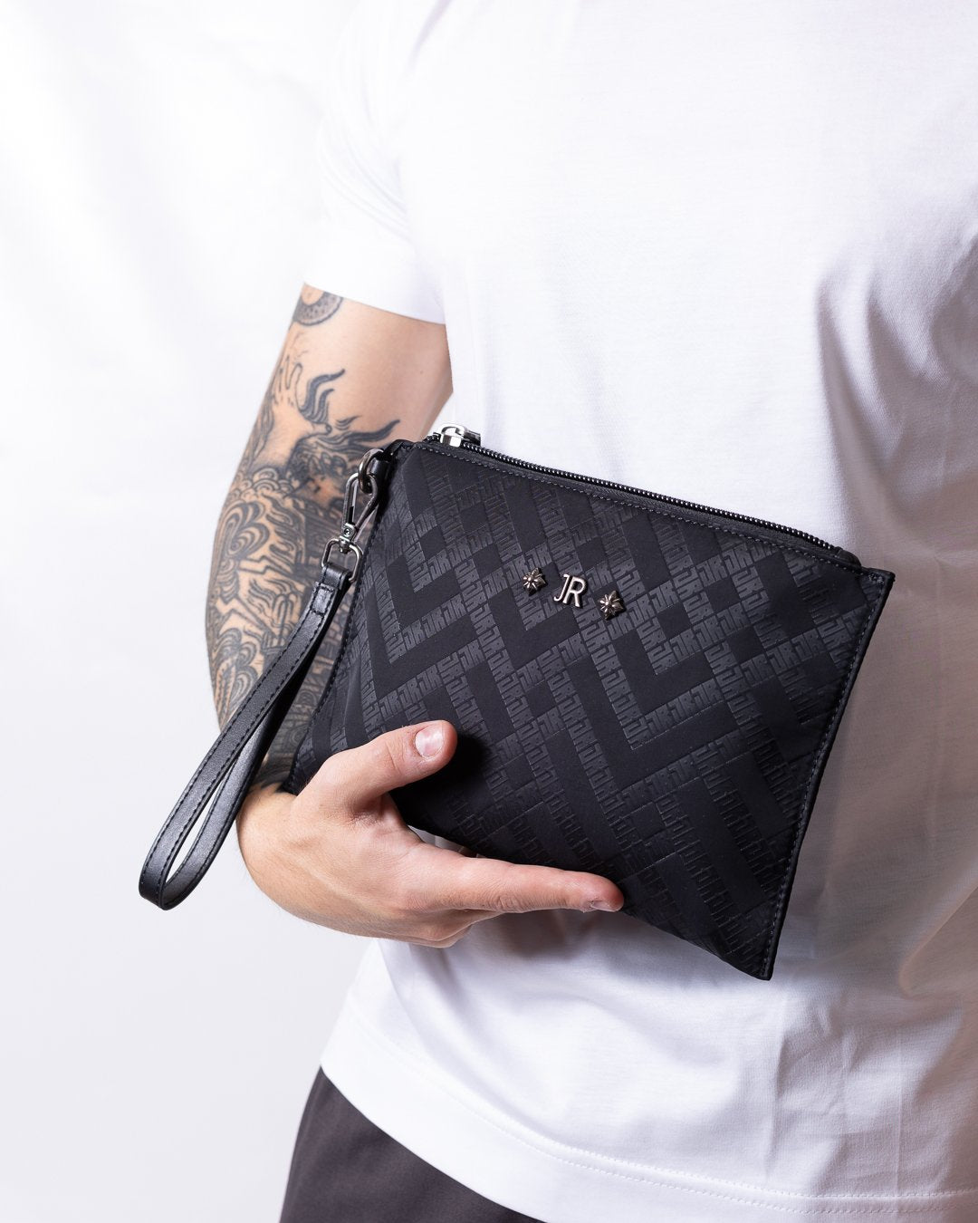 Pochette John Richmond in tessuto con logo all-over "JR"