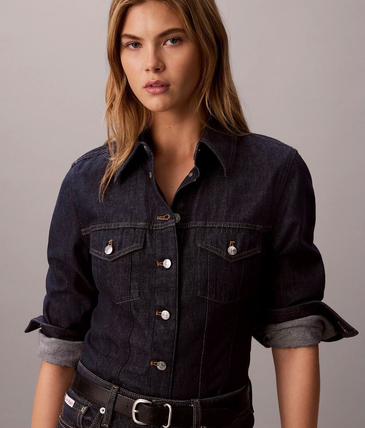 Camicia Calvin Klein Jeans in denim con cuciture a contrasto