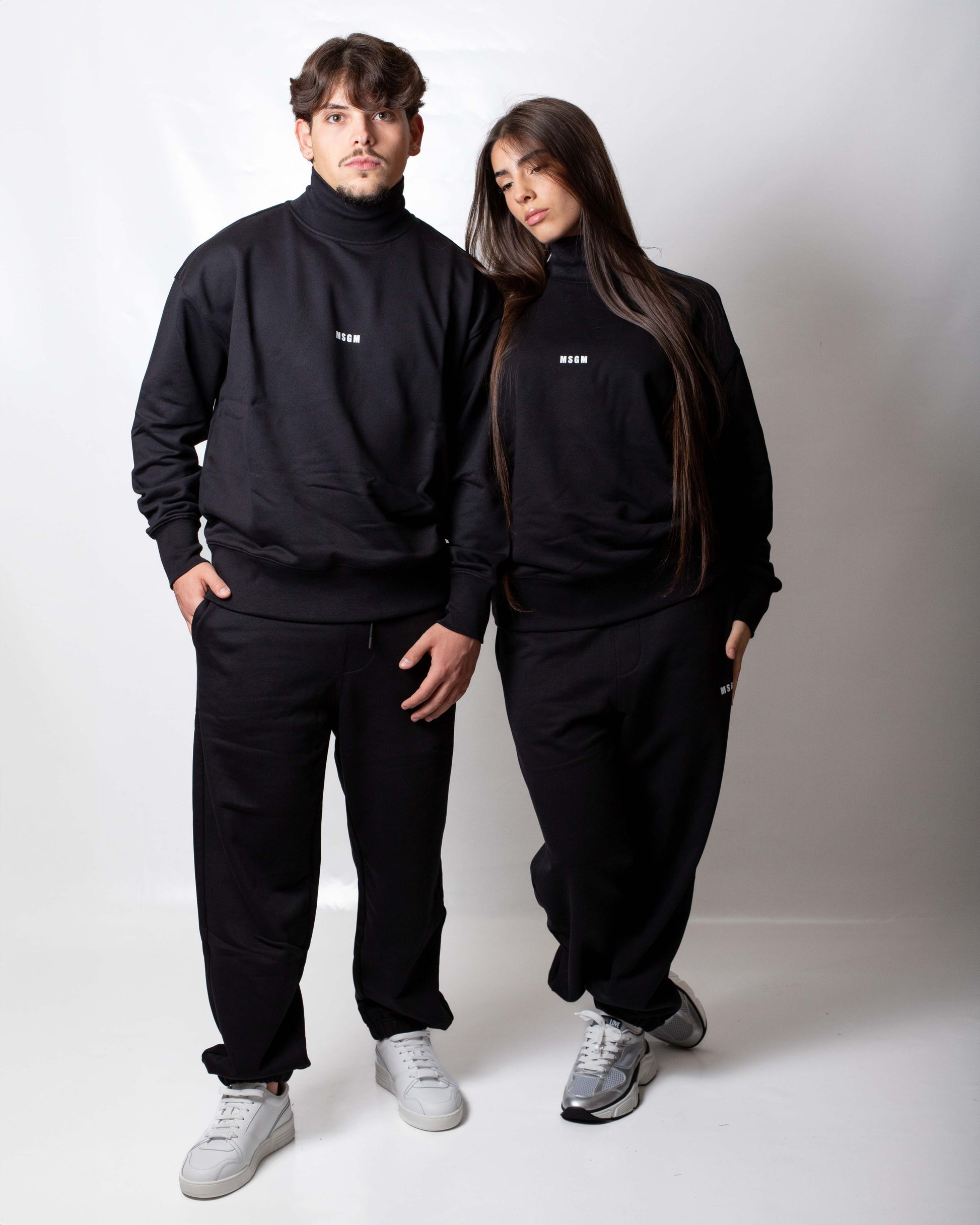 Felpa MSGM a collo alto con logo minimal