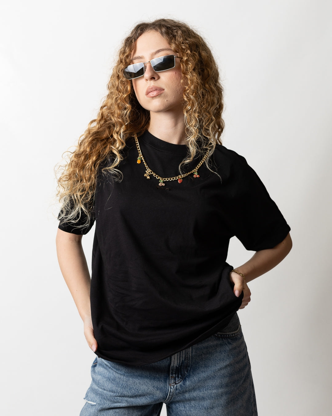 T-Shirt Disclaimer con catena donna