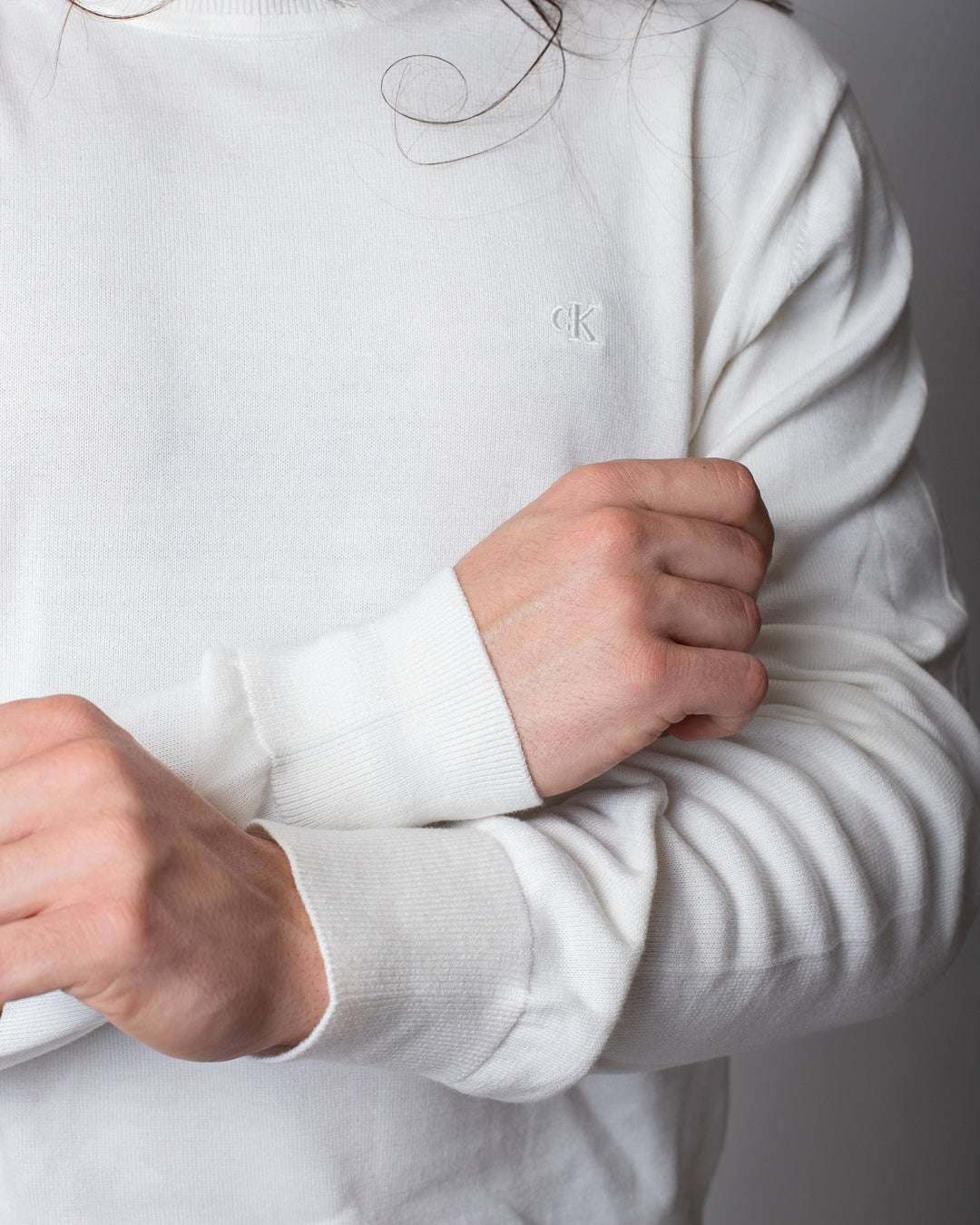 Maglia Calvin Klein girocollo con ricamo tono su tono uomo