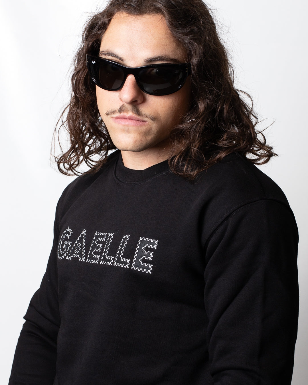 Felpa Gaelle girocollo con logo ricamato uomo