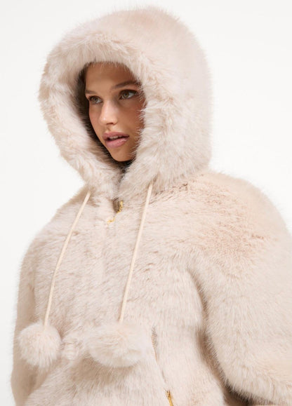 Eco pelliccia Juicy Couture con cappuccio e pompon