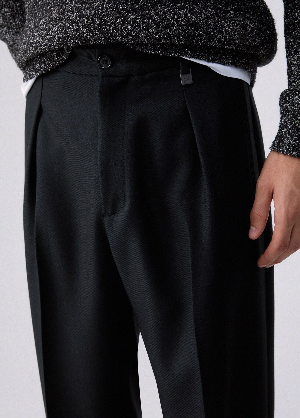 Pantalone Liu Jo in lana con logo metallico