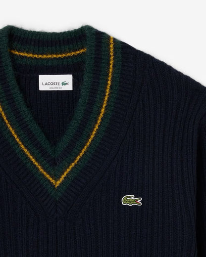 Maglia Lacoste scollo a "V" in lana a costine con logo ricamato